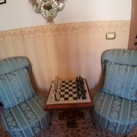 1912 Bed and breakfast